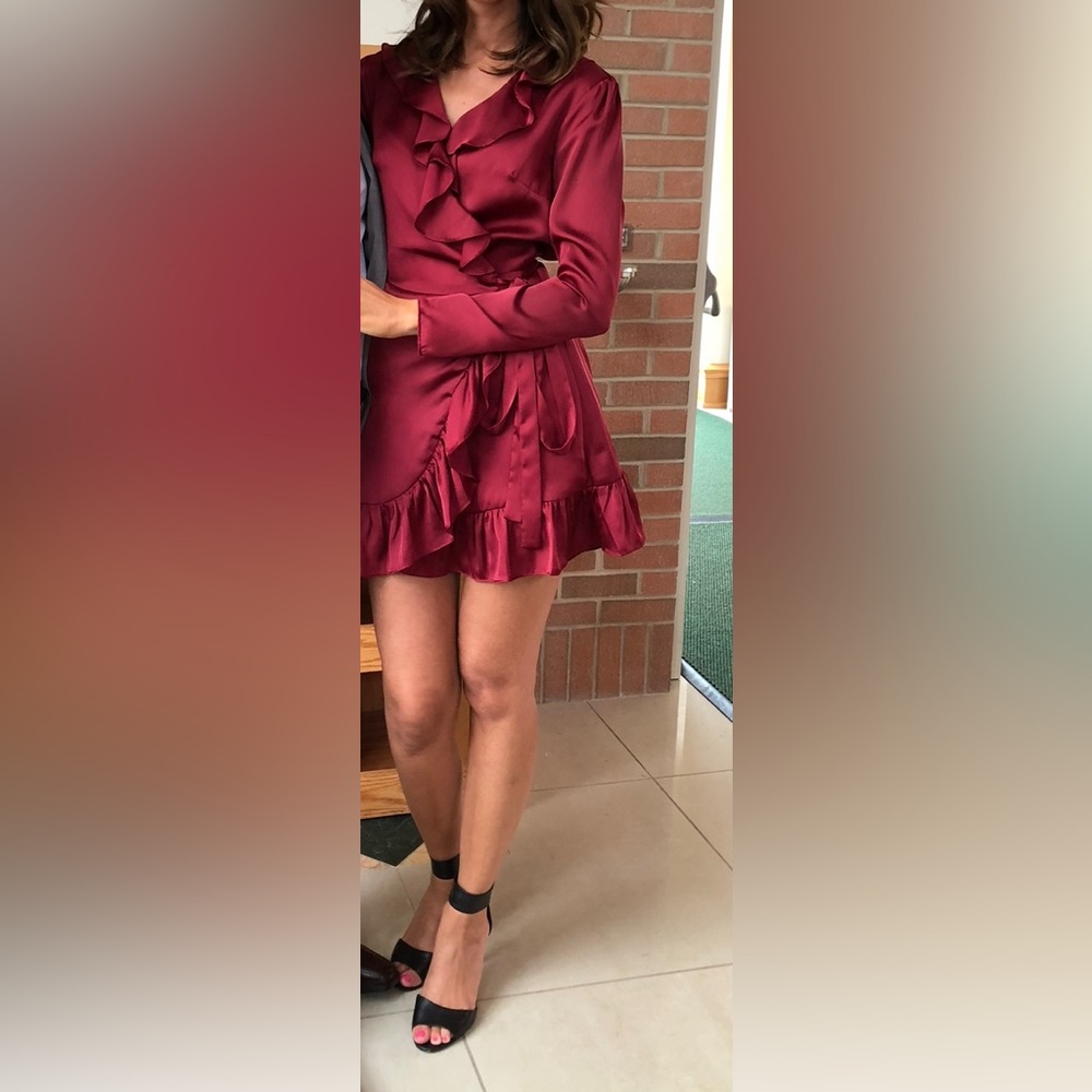 BRAND: Lovers & Friends red wrap dress SIZE: Small